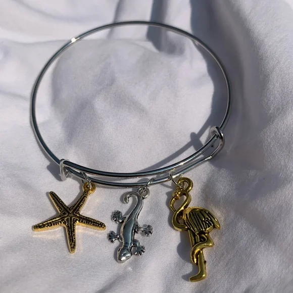 Brand New! Handmade! Adjustable Charm Bangle Bracelet! - Picture 5 of 7